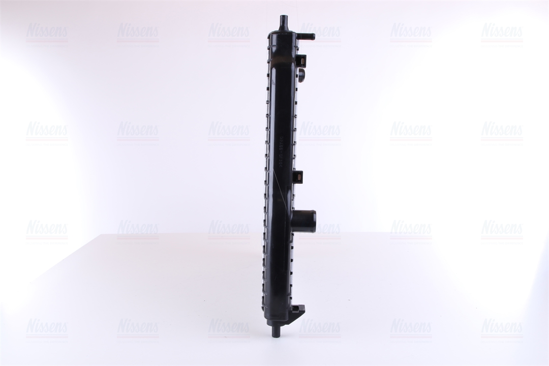 Engine cooling radiator Nissens 61636