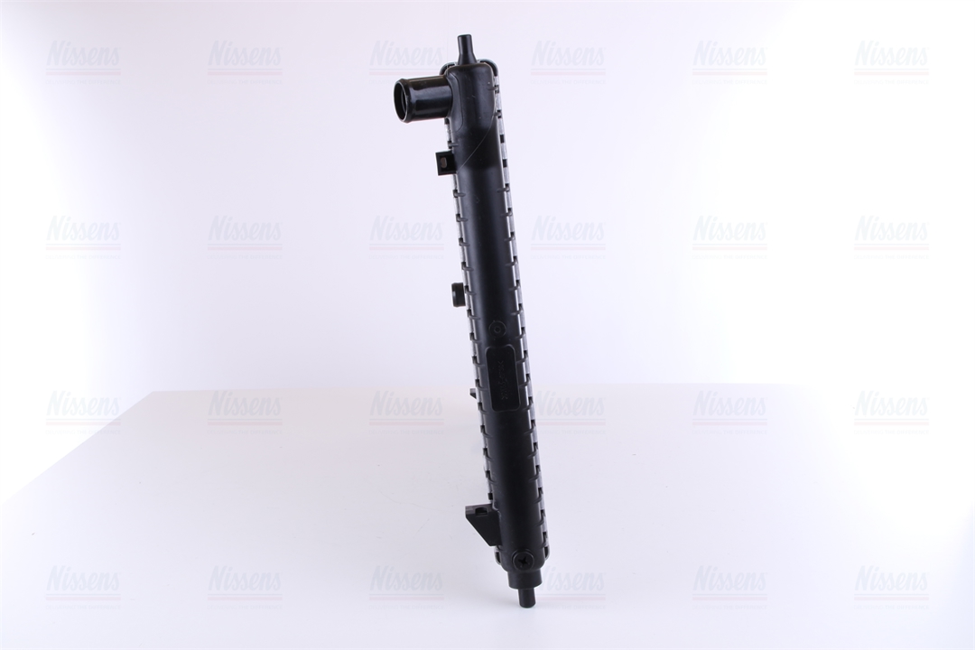 Engine cooling radiator Nissens 61645