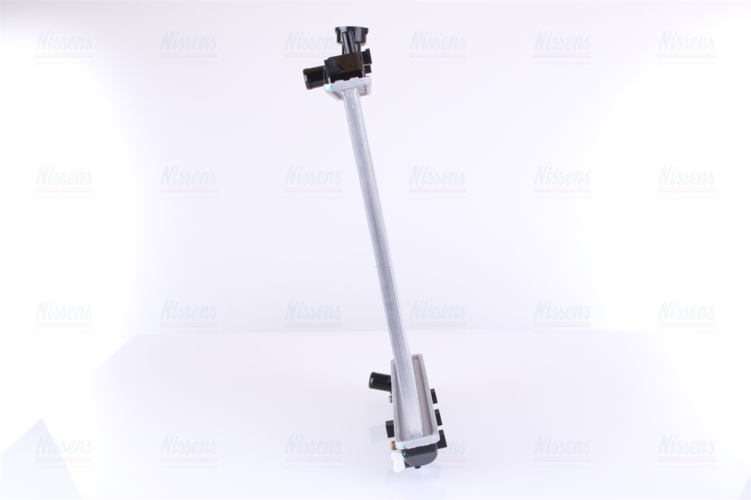 Engine cooling radiator Nissens 61739