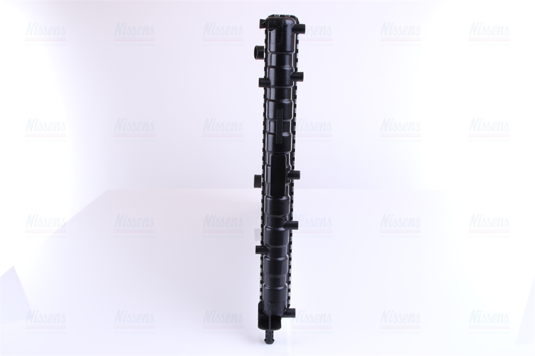 Engine cooling radiator Nissens 61766