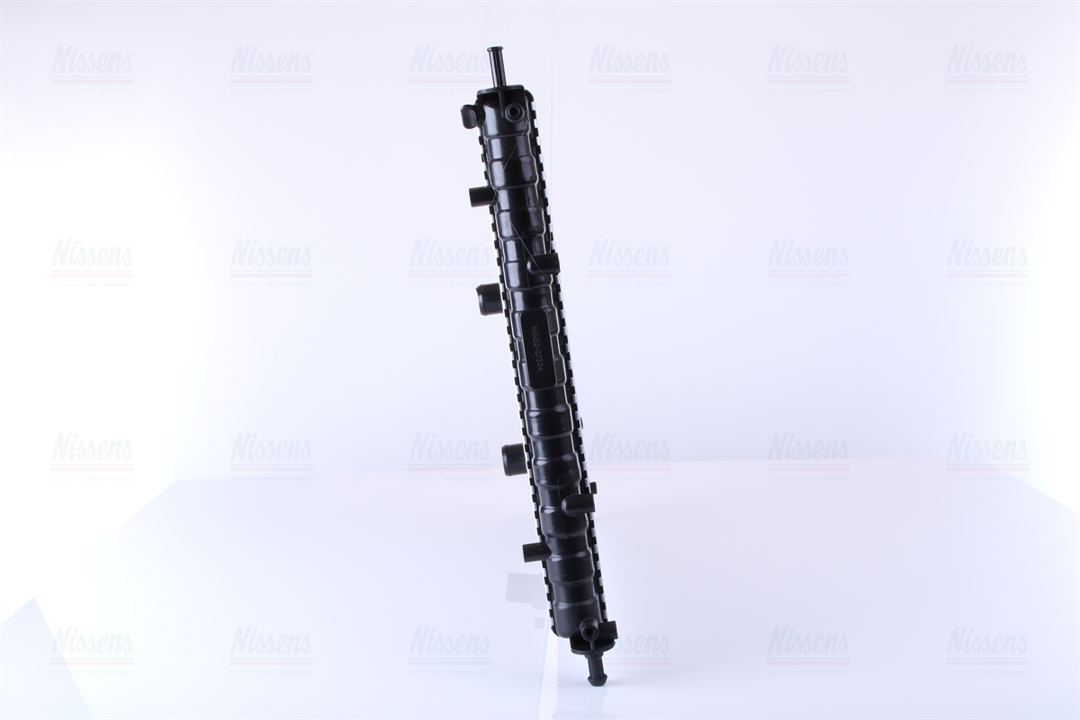 Engine cooling radiator Nissens 61786