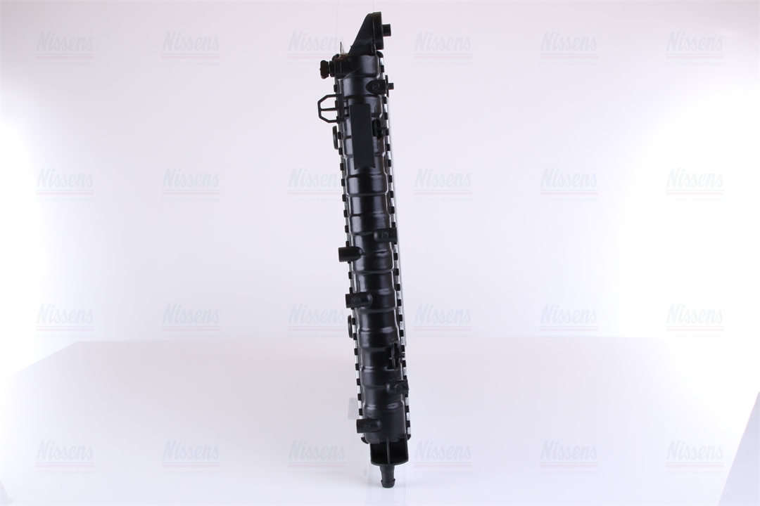 Engine cooling radiator Nissens 61842