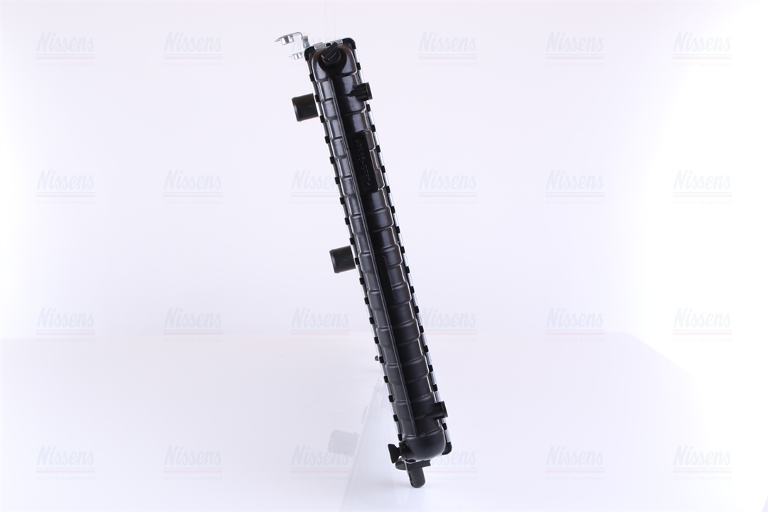 Engine cooling radiator Nissens 61862