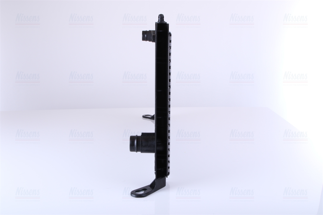 Engine cooling radiator Nissens 61883A