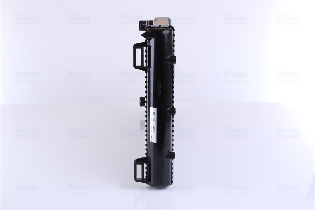 Engine cooling radiator Nissens 61899