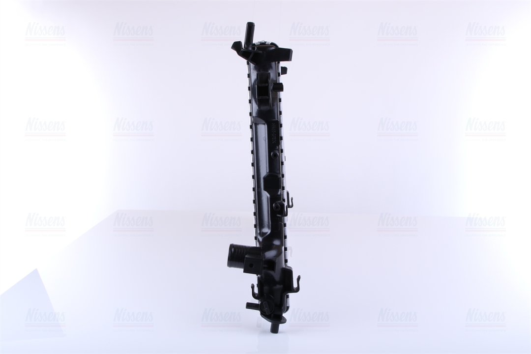 Engine cooling radiator Nissens 61914A
