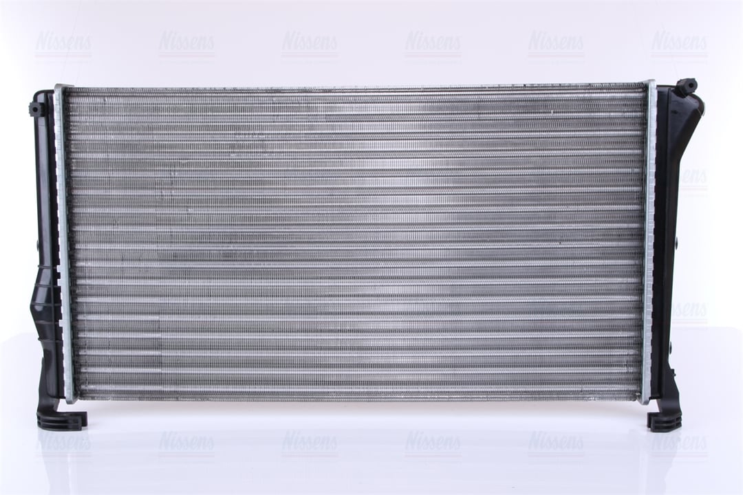 Engine cooling radiator Nissens 61896