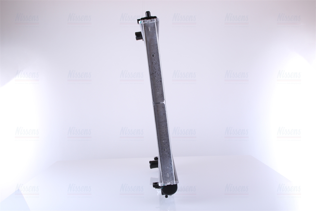 Engine cooling radiator Nissens 67482