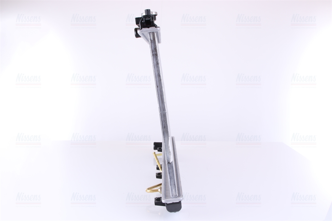 Engine cooling radiator Nissens 67493