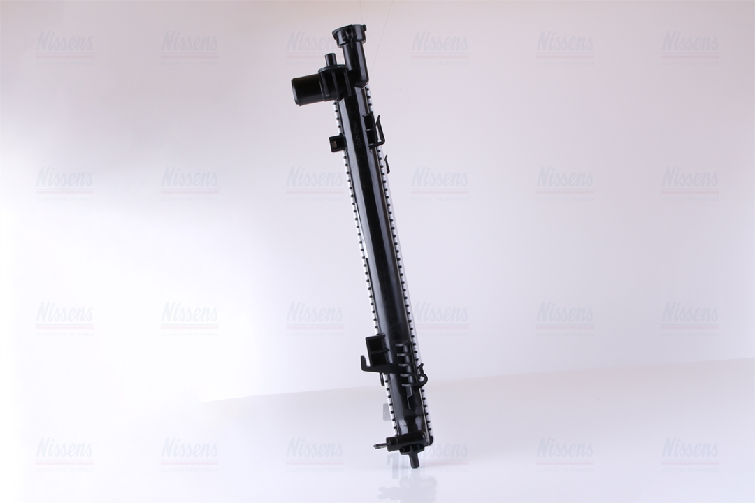Engine cooling radiator Nissens 67514