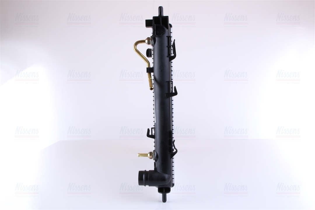 Engine cooling radiator Nissens 67548