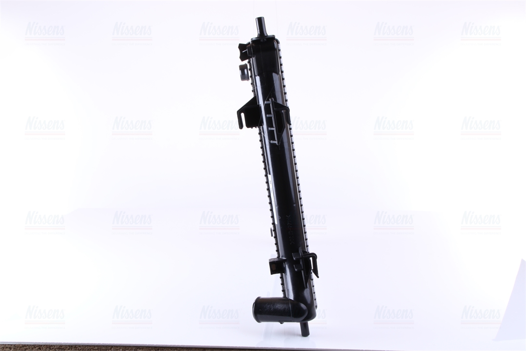Engine cooling radiator Nissens 67605