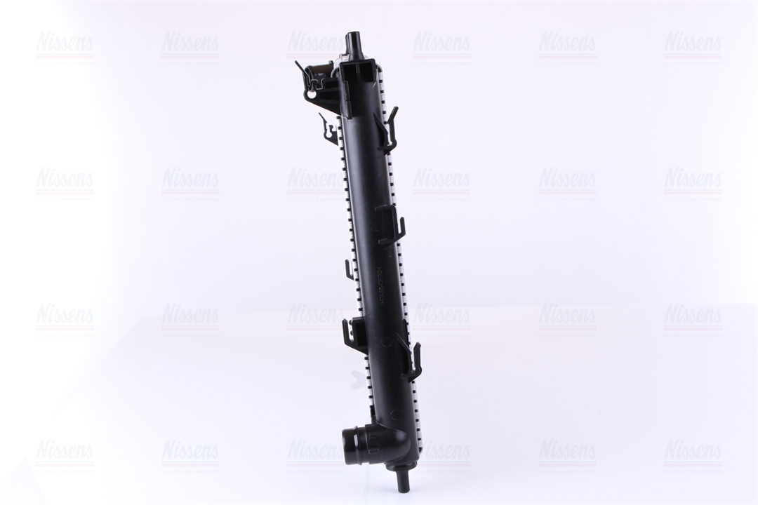 Engine cooling radiator Nissens 67616