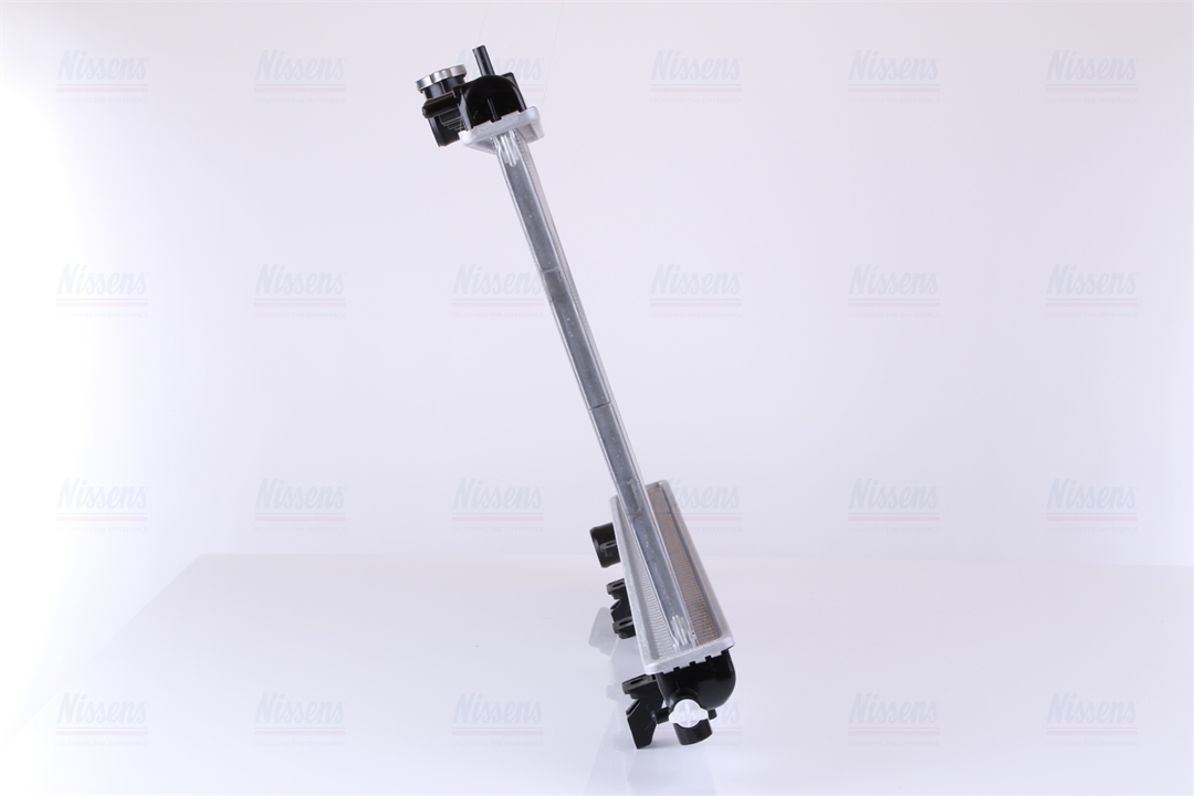 Engine cooling radiator Nissens 67709