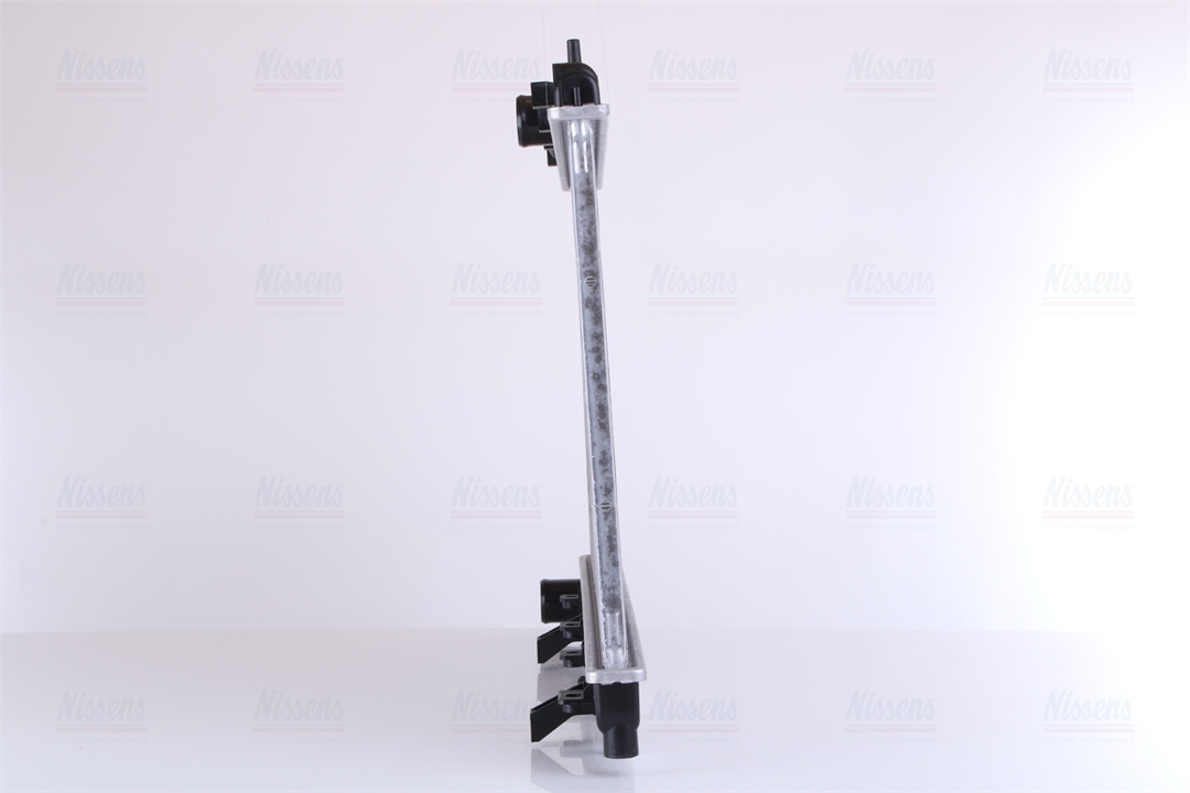 Engine cooling radiator Nissens 67719