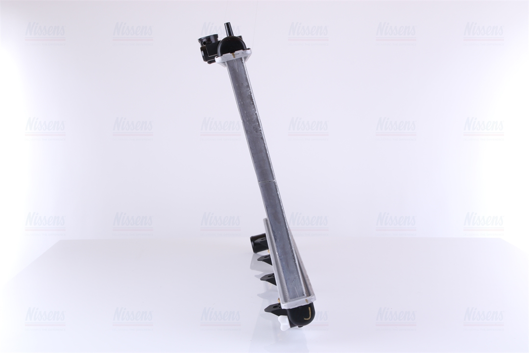 Engine cooling radiator Nissens 67729