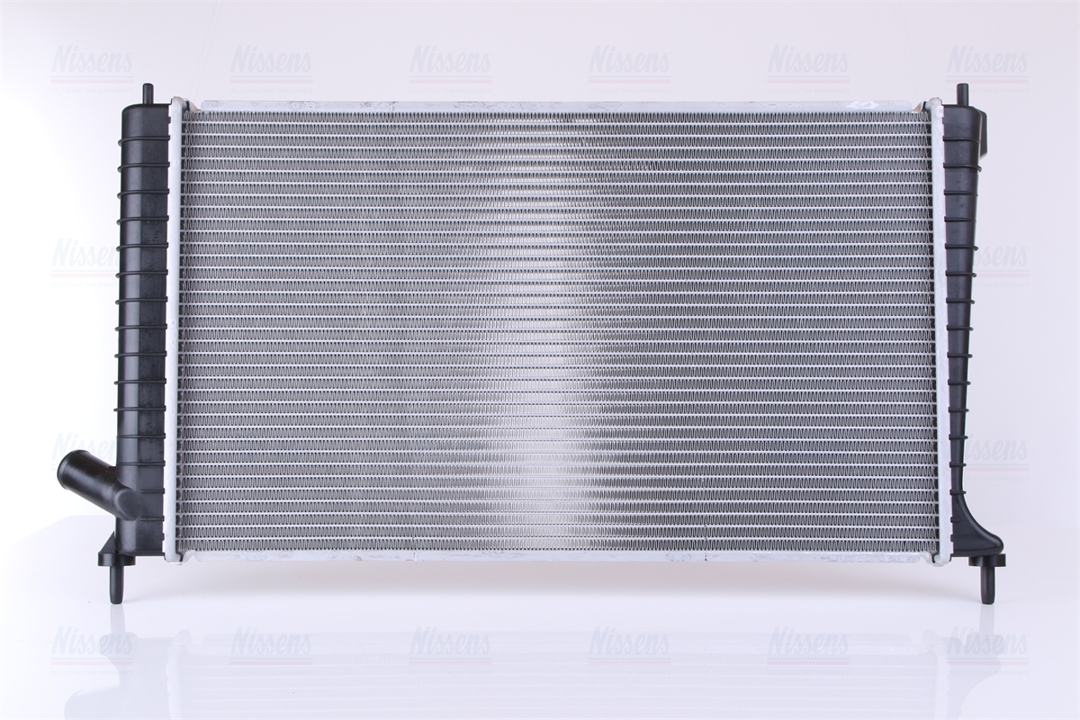 Engine cooling radiator Nissens 68004A