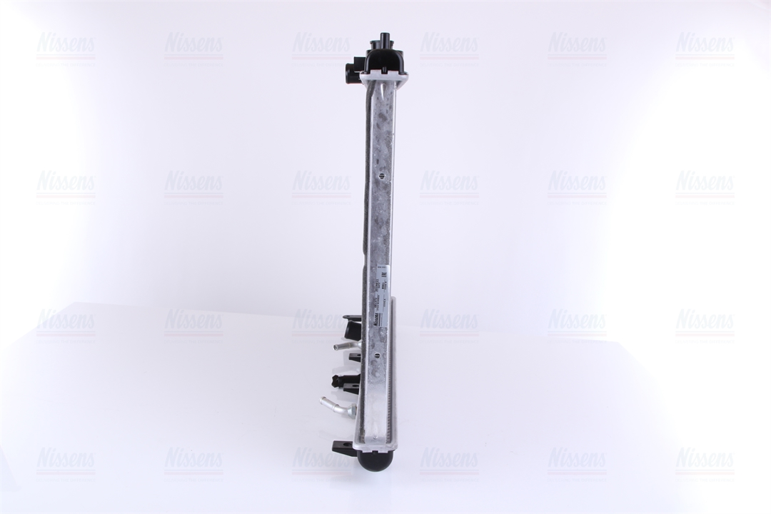 Engine cooling radiator Nissens 681372