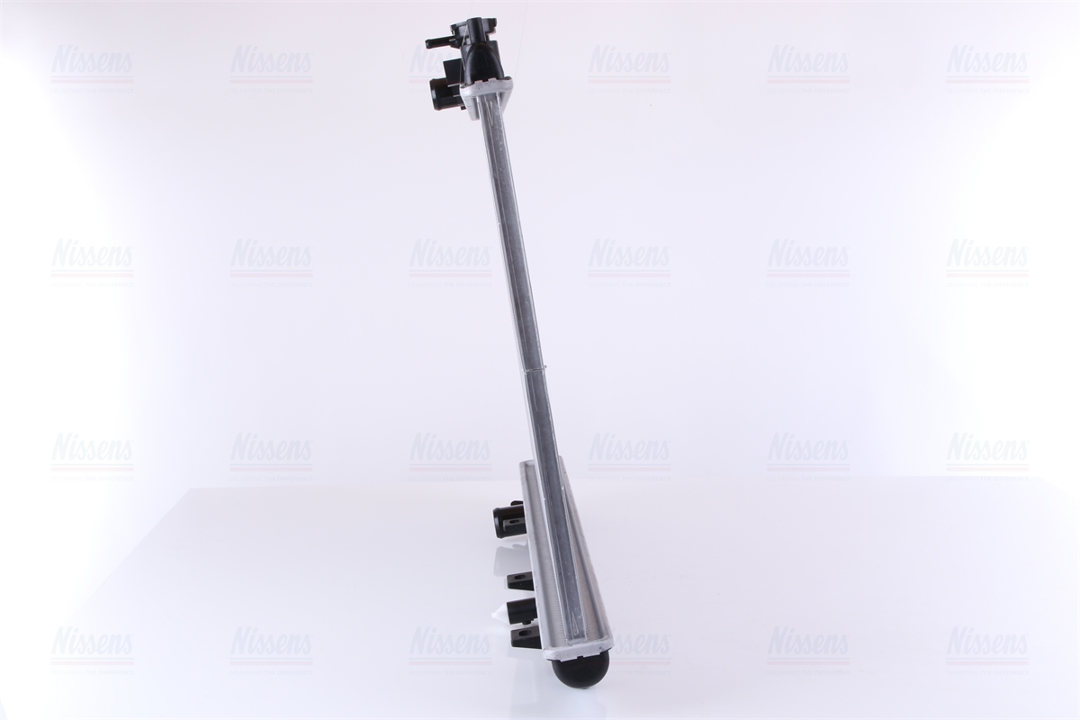 Engine cooling radiator Nissens 681376