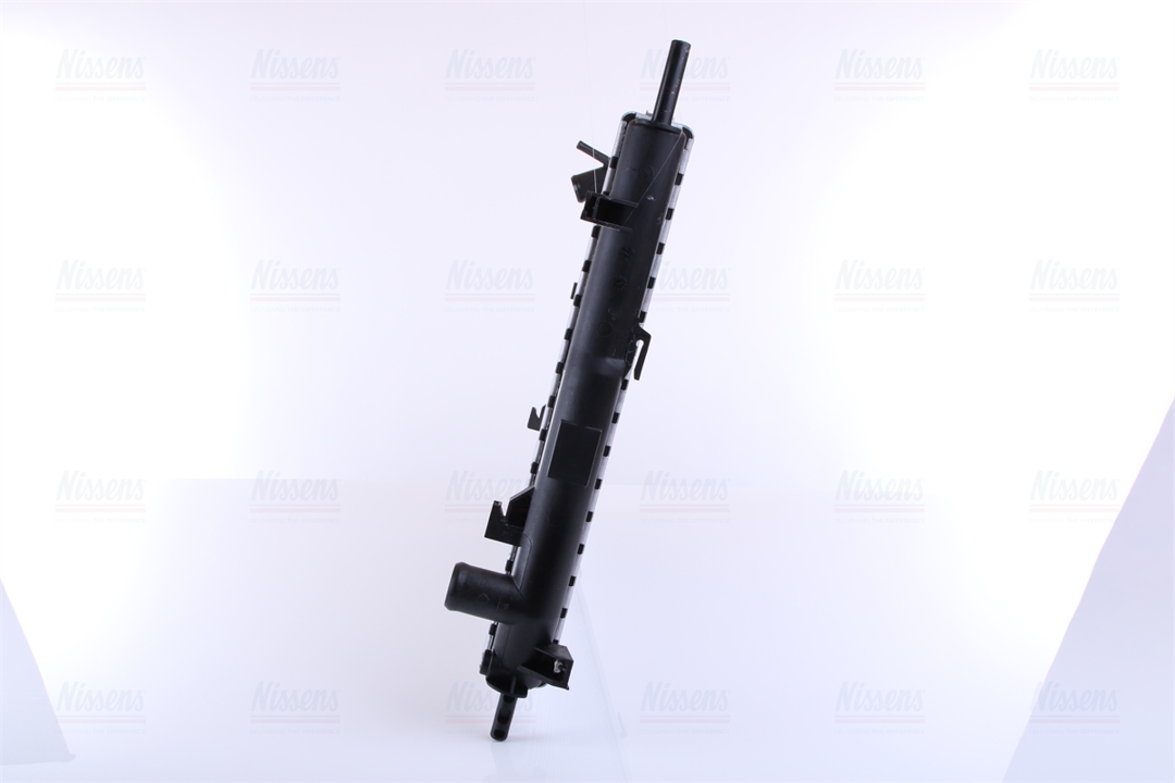 Engine cooling radiator Nissens 620411