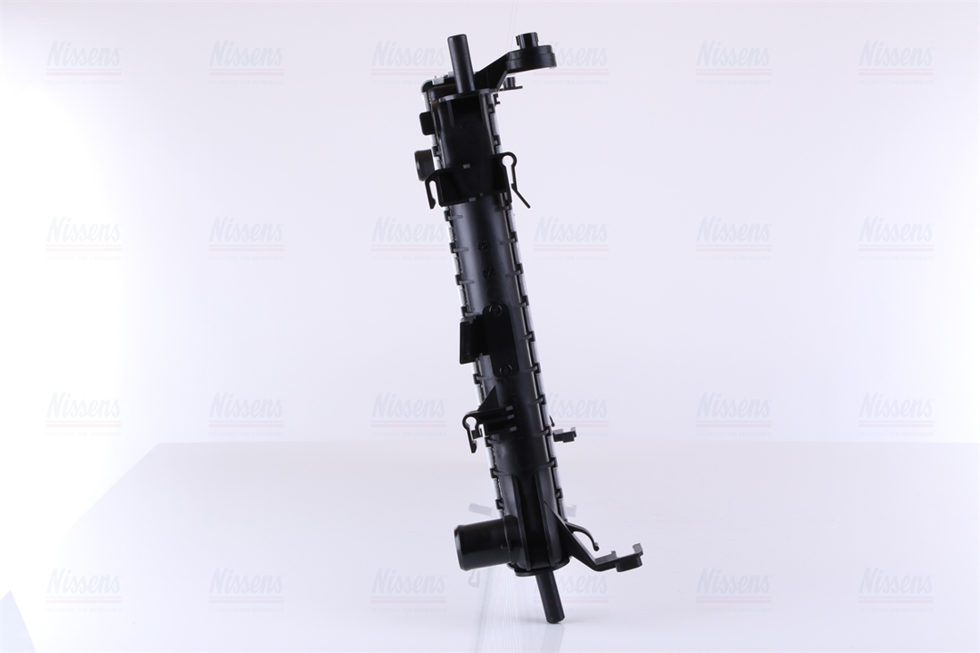 Engine cooling radiator Nissens 62052