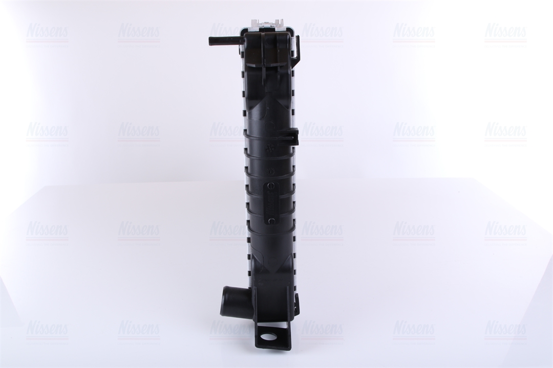 Engine cooling radiator Nissens 62057A
