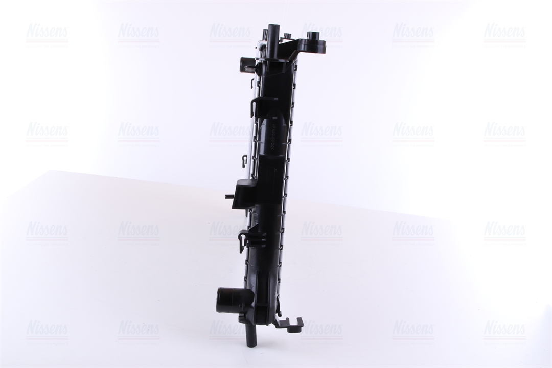 Engine cooling radiator Nissens 62073A