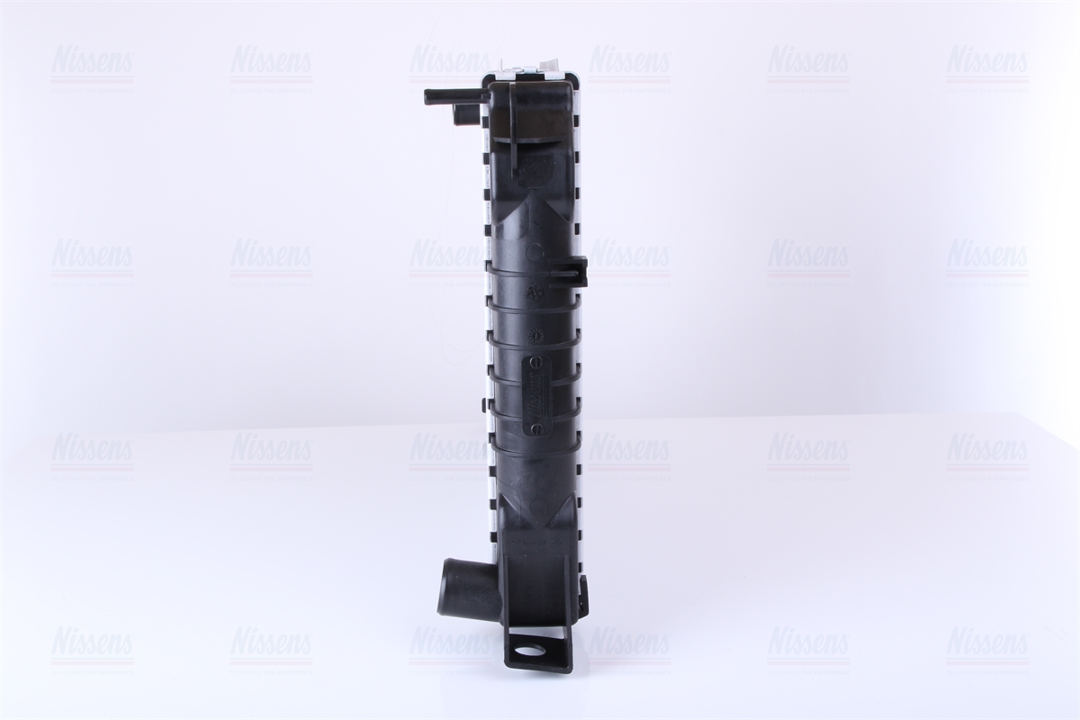 Engine cooling radiator Nissens 62080A