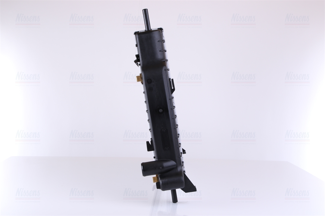 Engine cooling radiator Nissens 62105