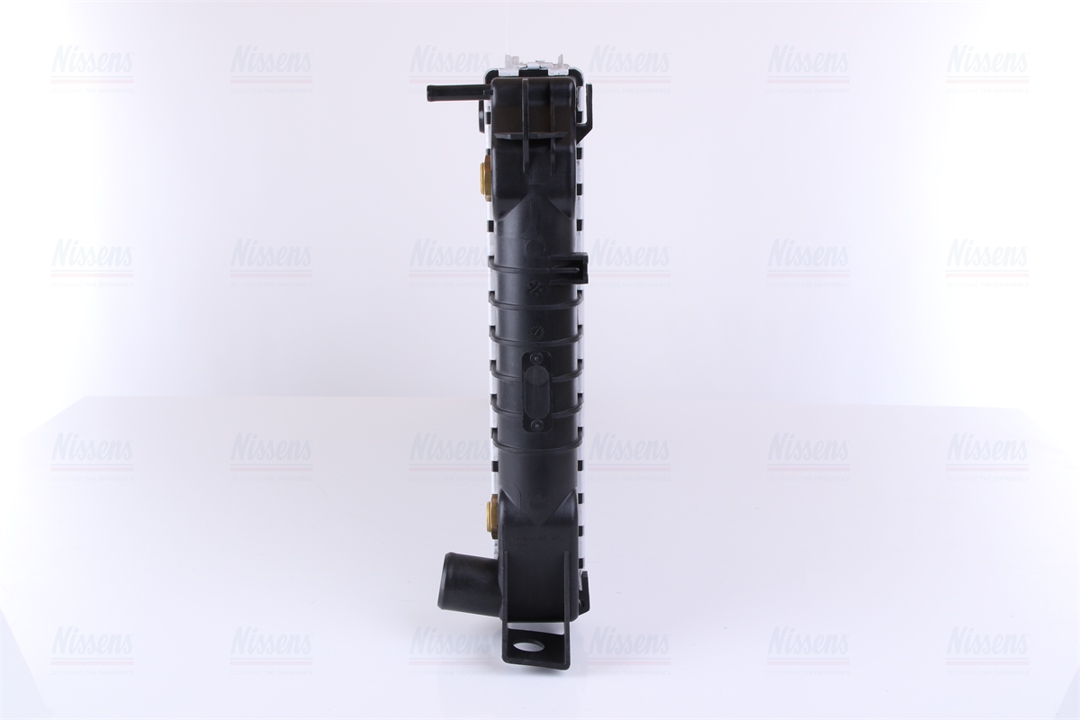 Engine cooling radiator Nissens 62243
