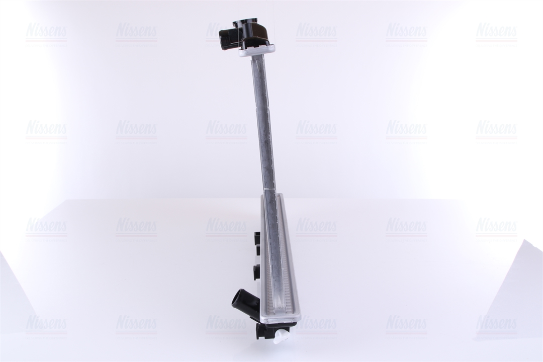 Engine cooling radiator Nissens 62256