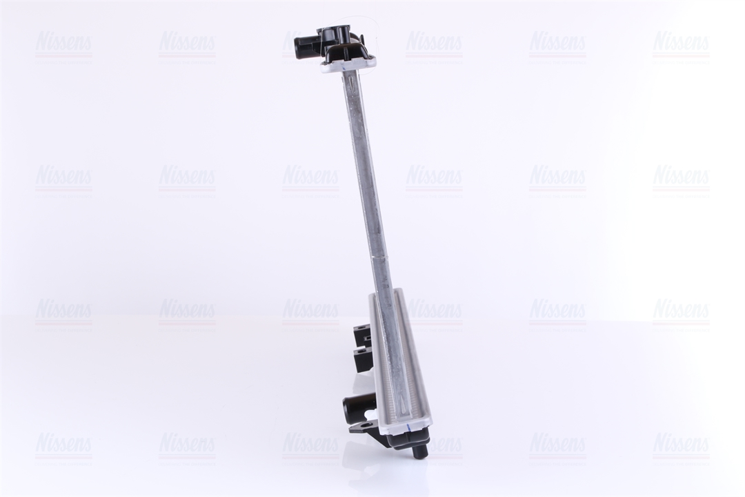 Engine cooling radiator Nissens 62383A
