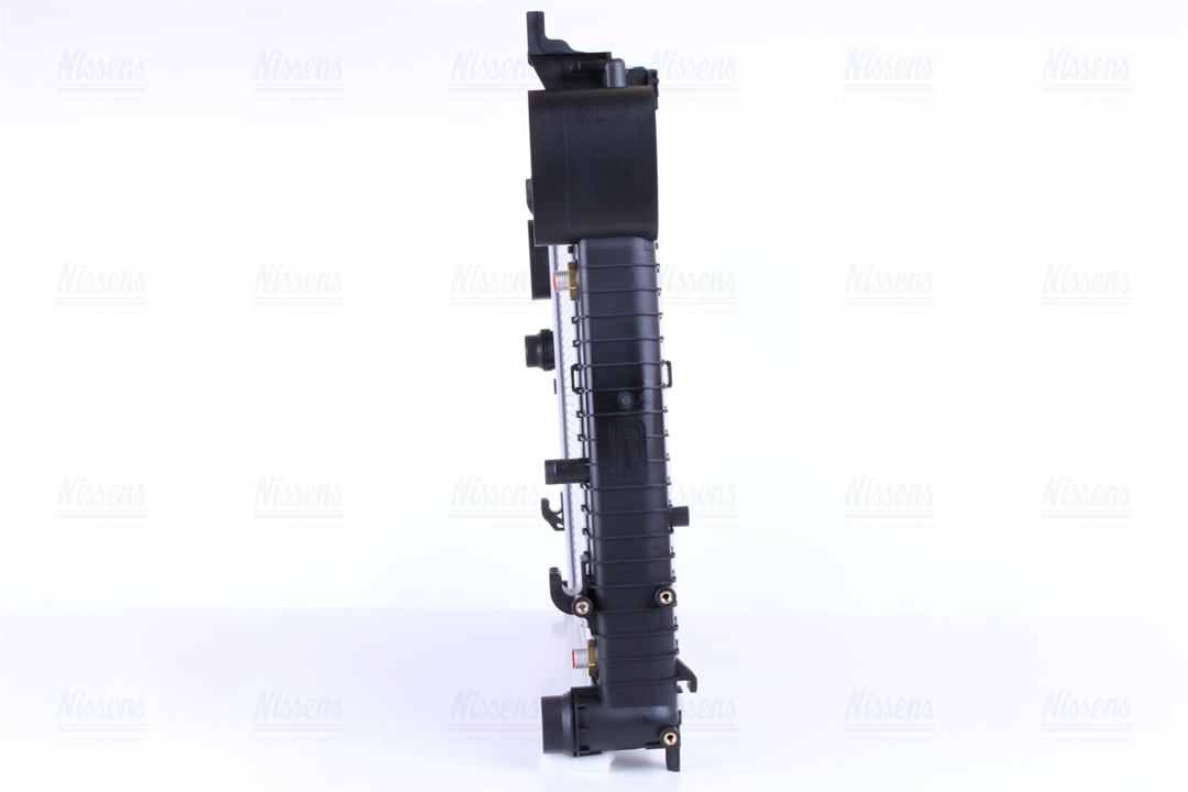 Engine cooling radiator Nissens 62547A