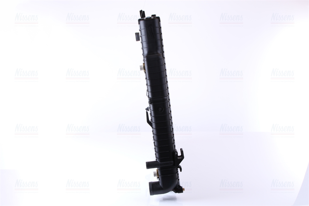 Engine cooling radiator Nissens 62608A