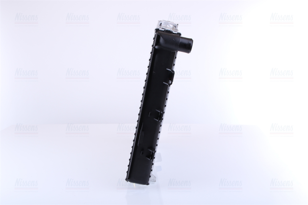 Engine cooling radiator Nissens 62650