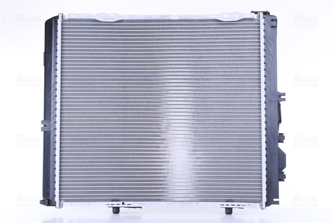 Engine cooling radiator Nissens 62683A