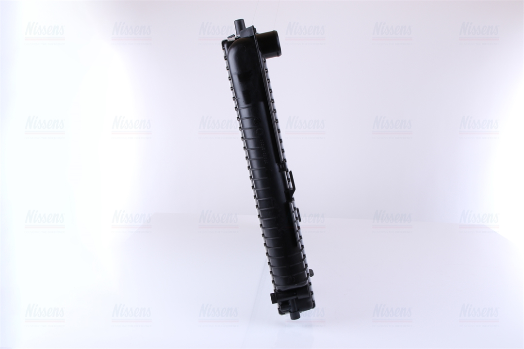 Engine cooling radiator Nissens 62714A