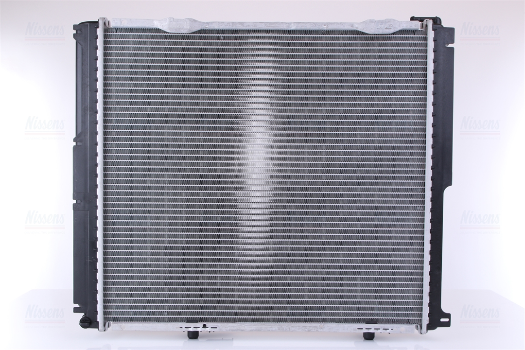 Engine cooling radiator Nissens 62699A