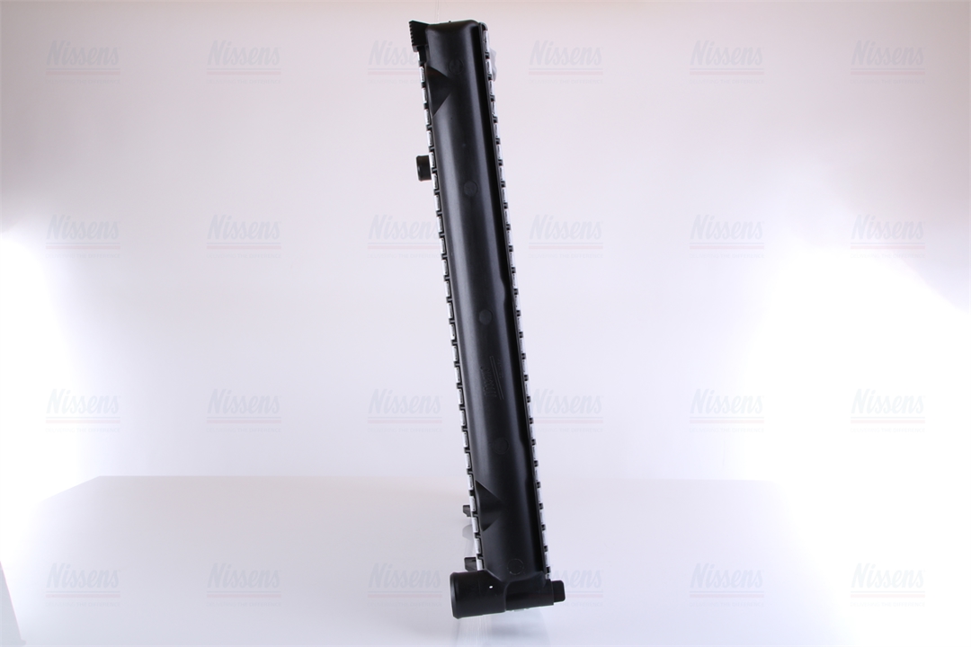 Engine cooling radiator Nissens 62732A