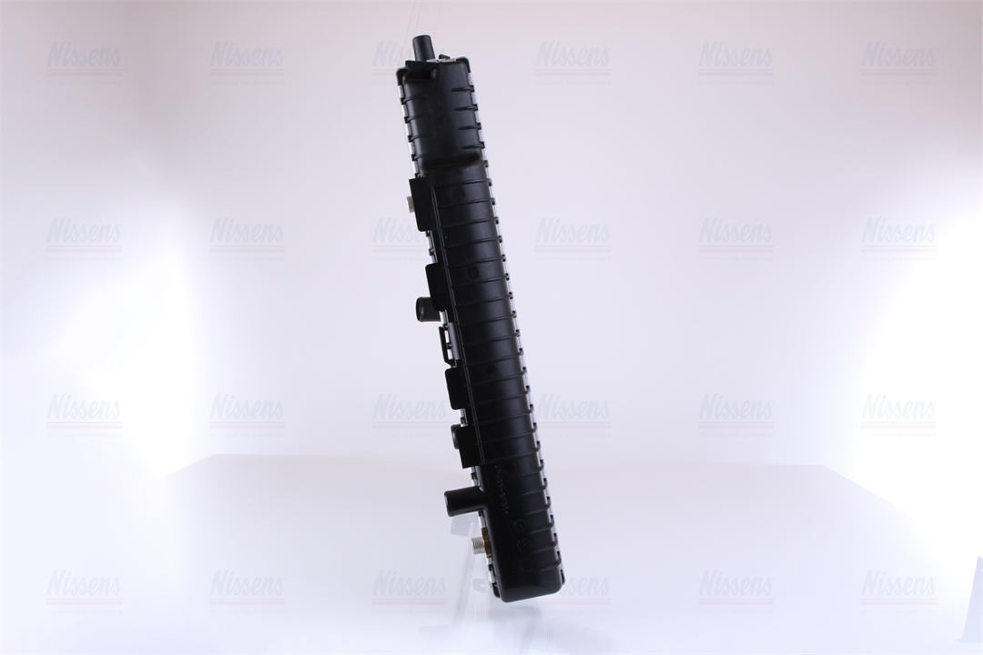 Engine cooling radiator Nissens 62746A