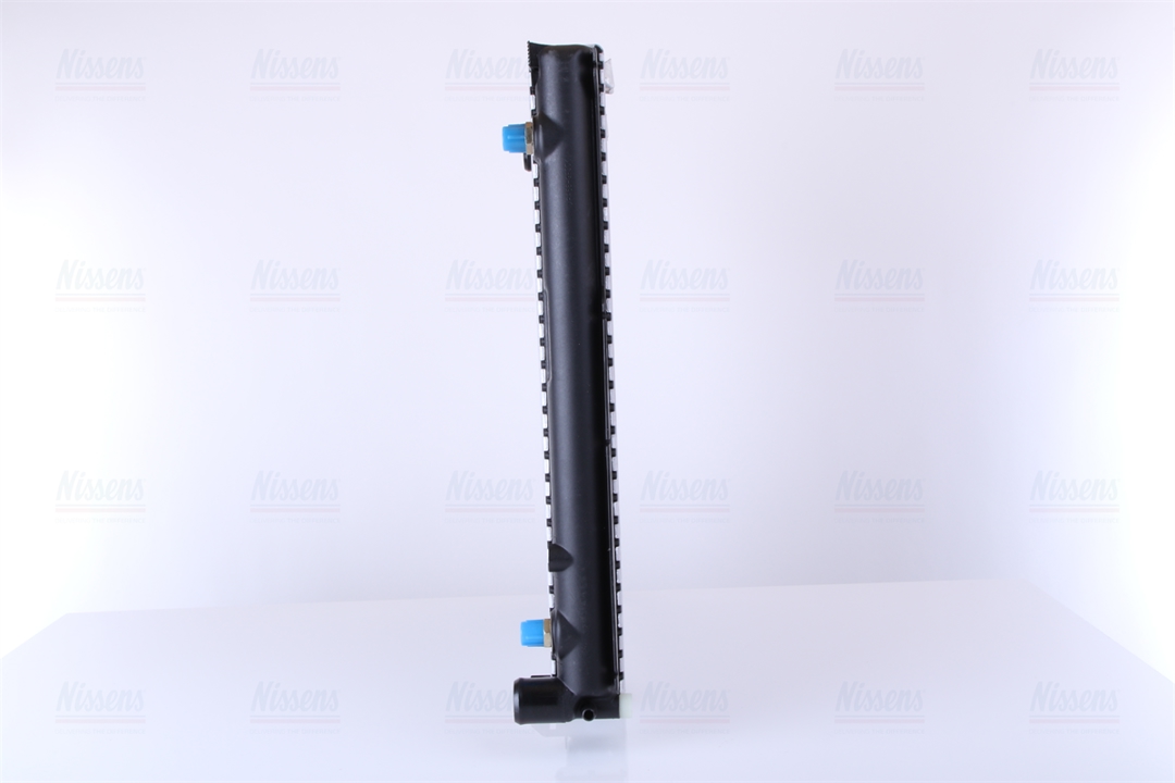 Engine cooling radiator Nissens 62751A
