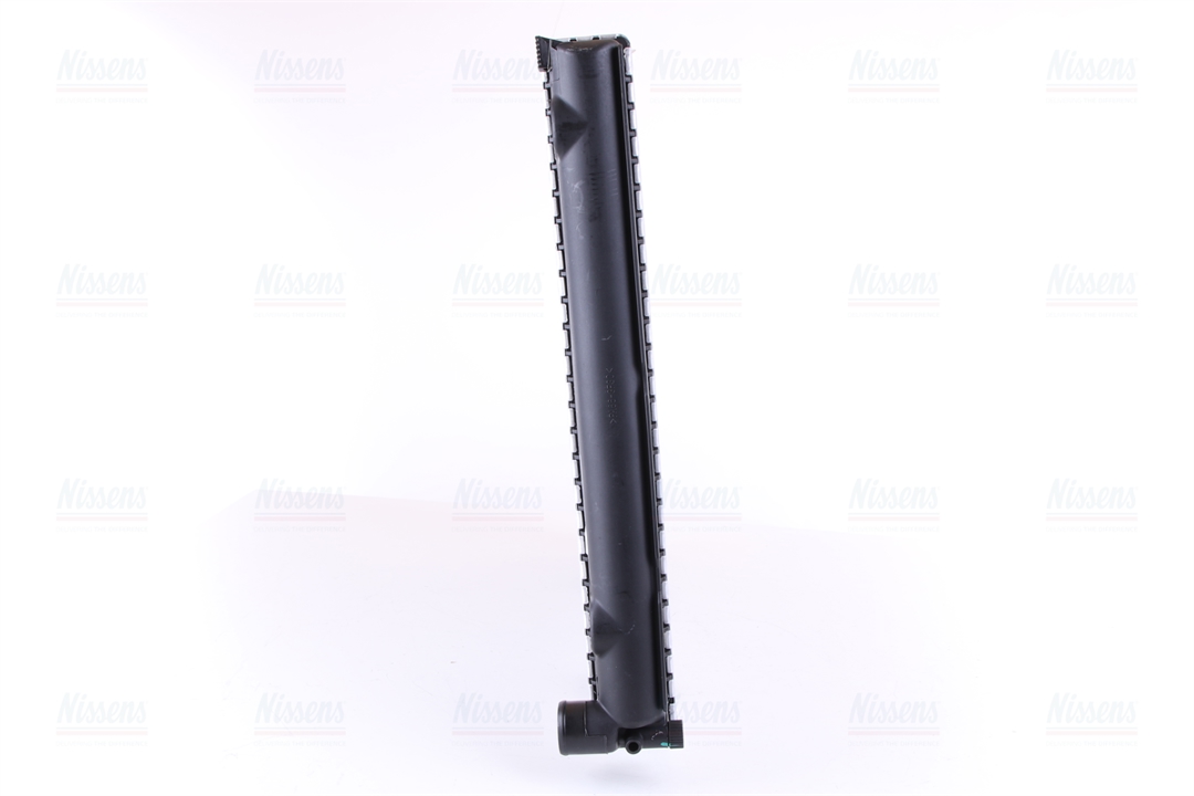 Engine cooling radiator Nissens 62766A
