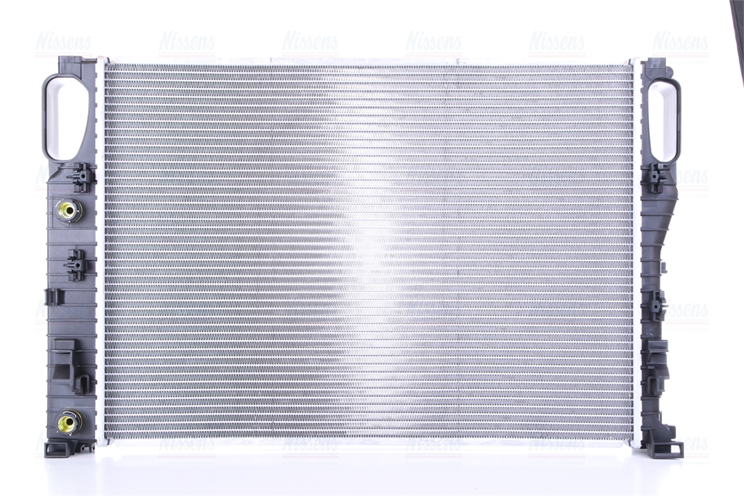 Engine cooling radiator Nissens 62797A