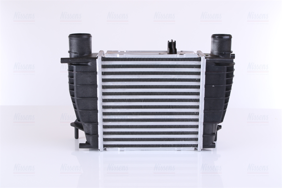 Intercooler, charger Nissens 96396