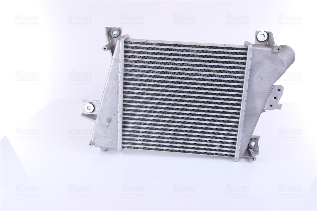 Intercooler, charger Nissens 96407
