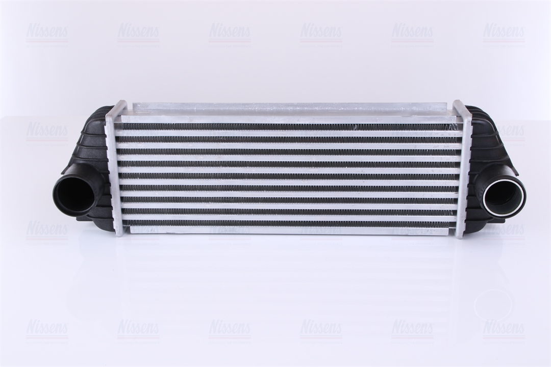Intercooler, charger Nissens 96435
