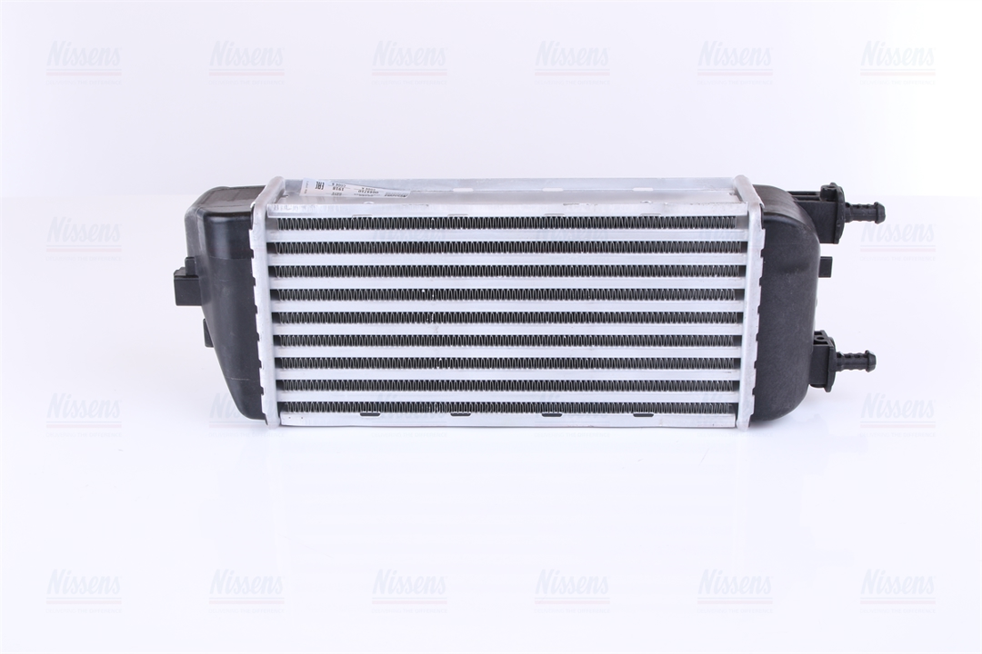 Intercooler, charger Nissens 96466