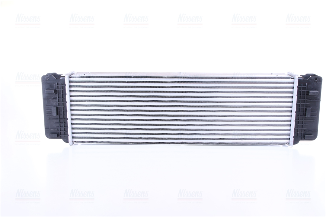Intercooler, charger Nissens 96526