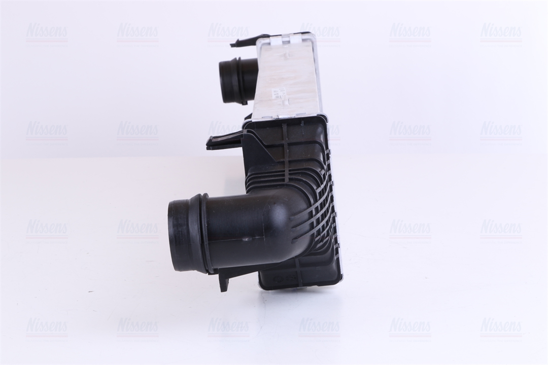 Intercooler, charger Nissens 96534