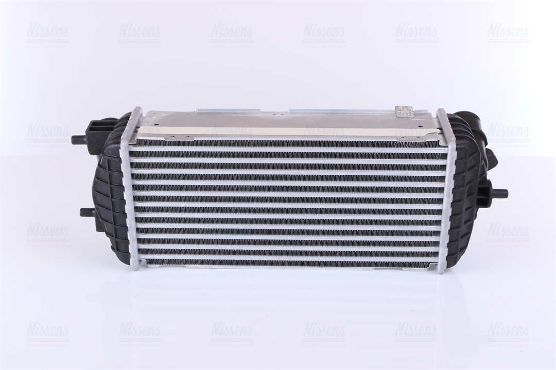 Intercooler, charger Nissens 96538